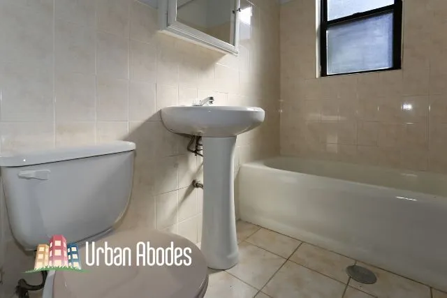 1164 N Dearborn St, ,  60610, USA 60610-unit#504-Chicago-IL