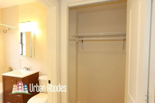 4038 N Ashland Ave, ,  60613, USA 60613-unit#1E-Chicago-IL