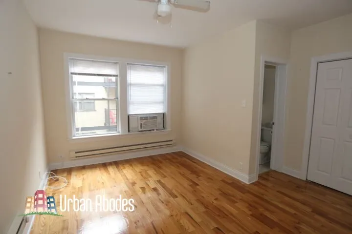 511 W Melrose St, ,  60657, USA 60657-unit#306-Chicago-IL