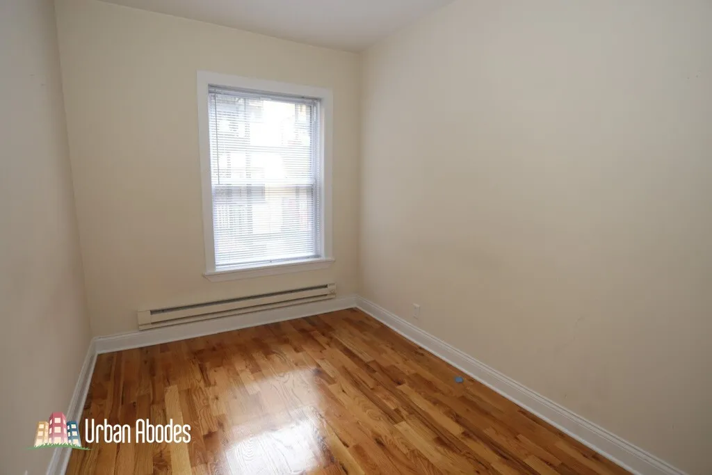 511 W Melrose St, ,  60657, USA 60657-unit#306-Chicago-IL