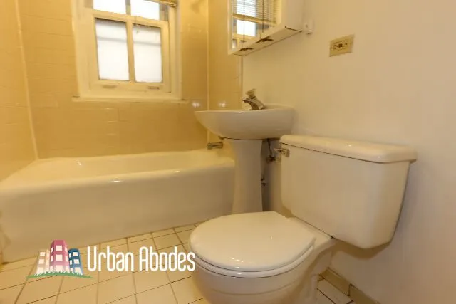 635 W Barry Ave, , 60657, USA 60657-unit#101-Chicago-IL