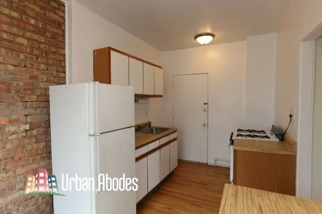 953 W Cornelia Ave, , 60657, USA 60657-unit#3A-Chicago-IL