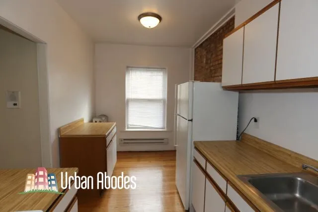 953 W Cornelia Ave, , 60657, USA 60657-unit#3A-Chicago-IL