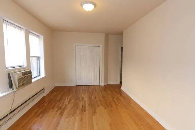 3720 N Pine Grove Ave, ,  60613, USA 60613-unit#2E-Chicago-IL