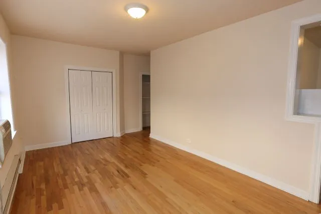 3720 N Pine Grove Ave, ,  60613, USA 60613-unit#2E-Chicago-IL