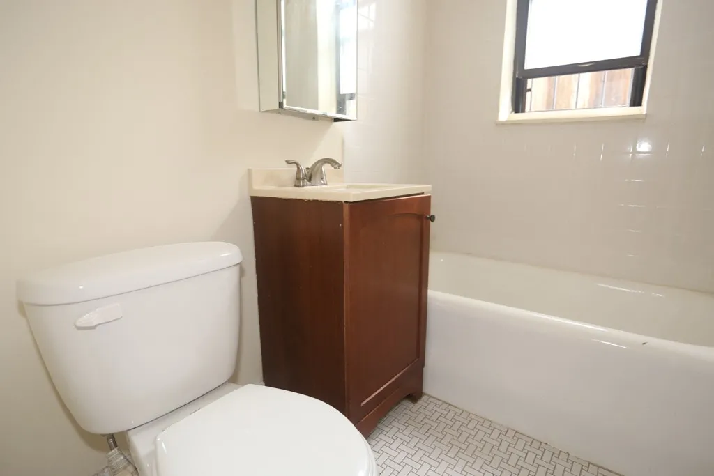 4614 N Paulina St, , 60640, USA 60640-unit#104-Chicago-IL