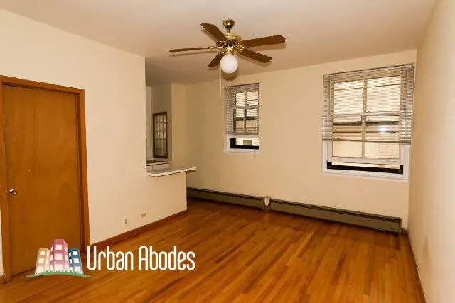 635 W Barry Ave, , 60657, USA 60657-unit#305-Chicago-IL