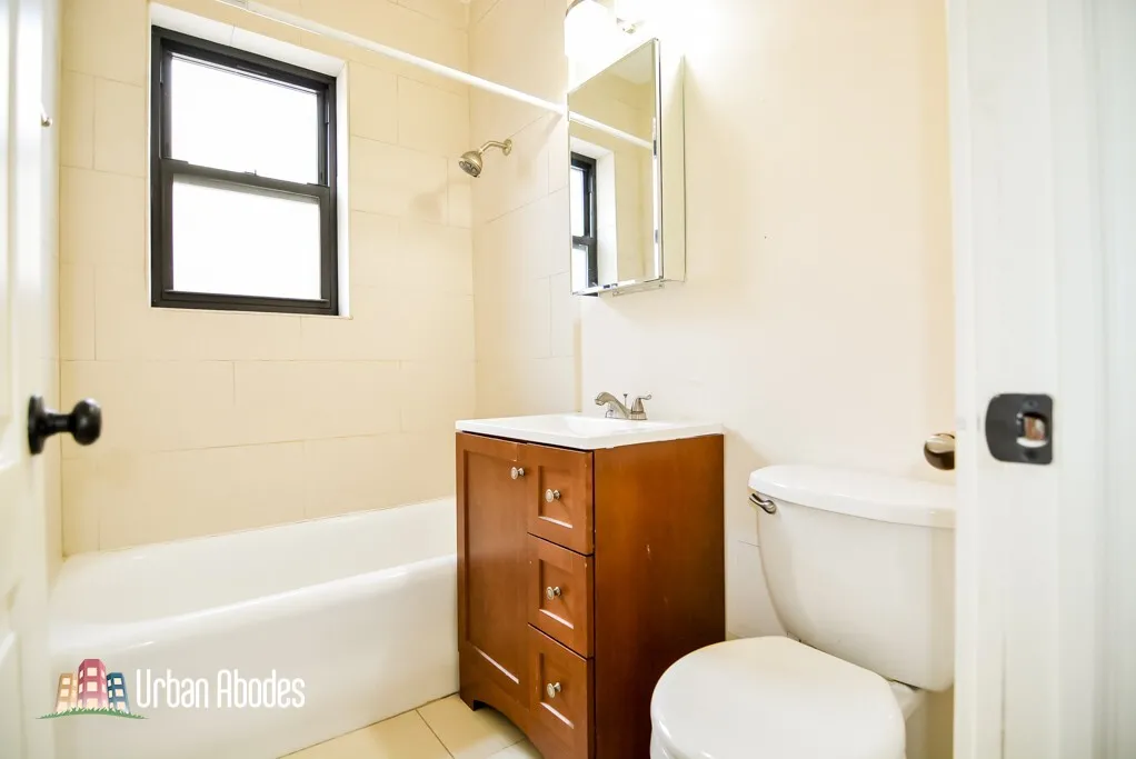 4034 N Ashland Ave, , 60613, USA 60613-unit#2E-Chicago-IL