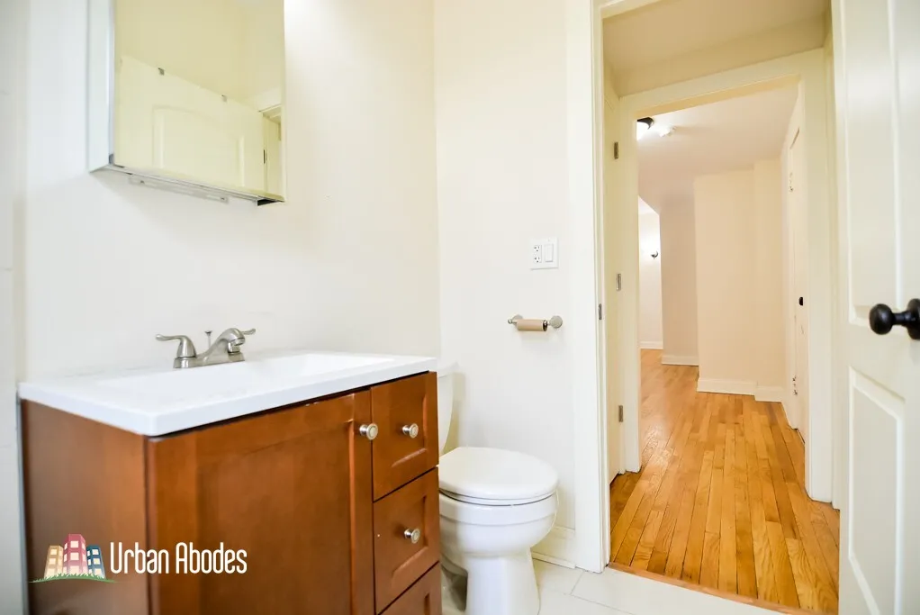 4034 N Ashland Ave, , 60613, USA 60613-unit#2E-Chicago-IL