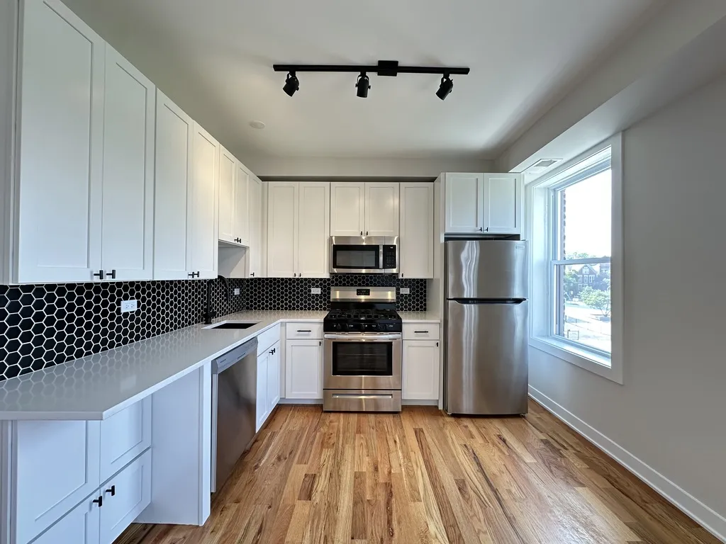 656 W Wrightwood Ave, , 60614, USA 60614-unit#314-Chicago-IL