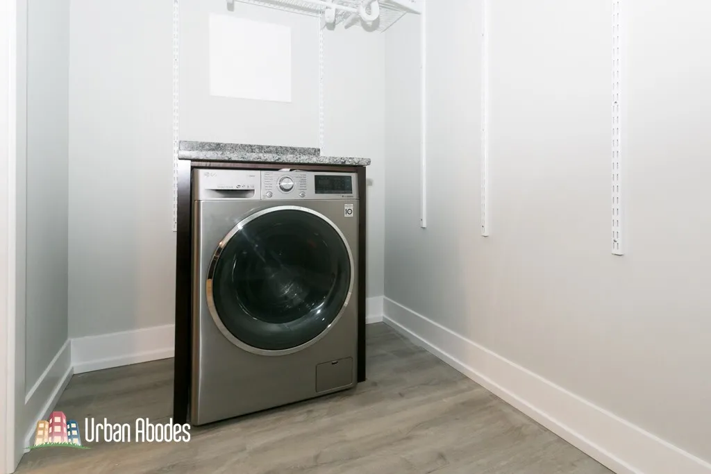 703 W Brompton Ave, ,  60657, USA 60657-unit#18-Chicago-IL