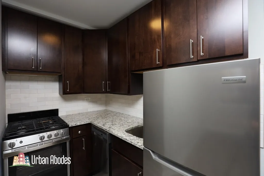445 W Barry Ave, , 60657, USA 60657-unit#101-Chicago-IL