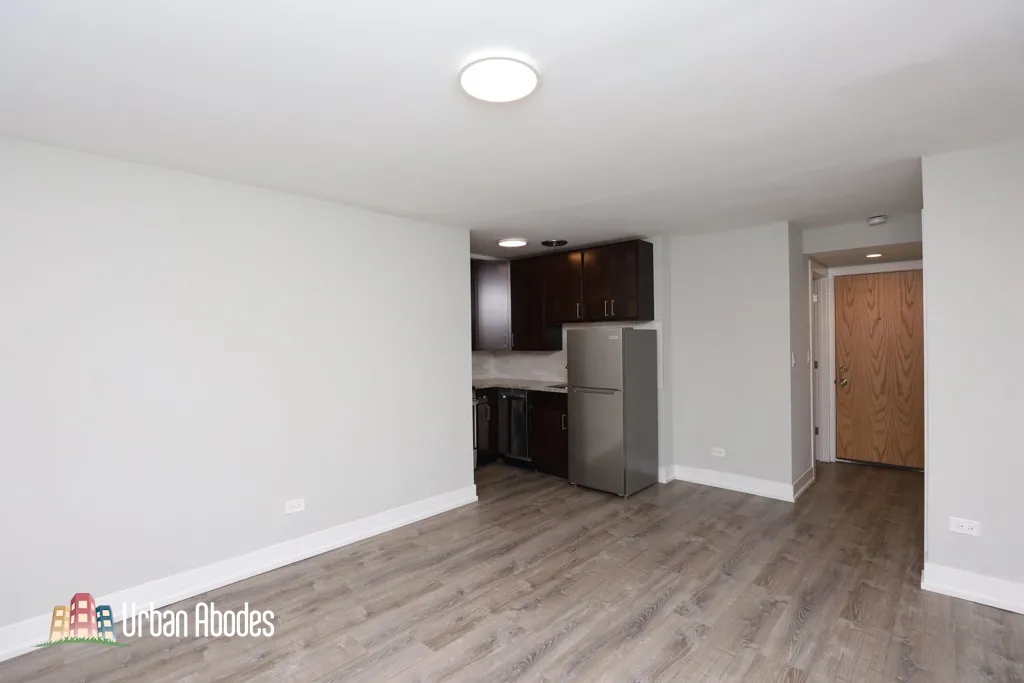 445 W Barry Ave, , 60657, USA 60657-unit#101-Chicago-IL