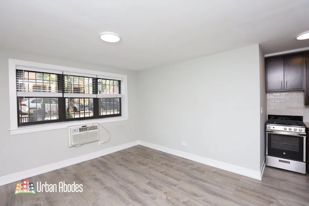 445 W Barry Ave, , 60657, USA 60657-unit#101-Chicago-IL