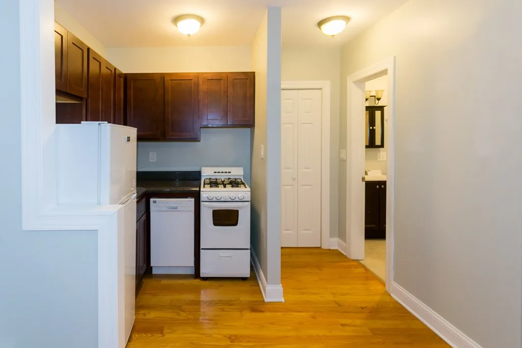 837 W Wolfram St, ,  60657, USA 60657-unit#304-Chicago-IL