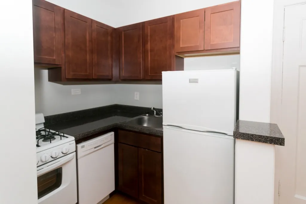 837 W Wolfram St, ,  60657, USA 60657-unit#407-Chicago-IL