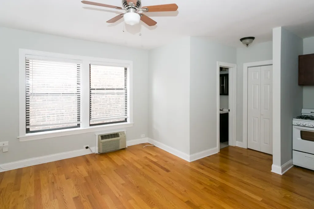 837 W Wolfram St, ,  60657, USA 60657-unit#407-Chicago-IL