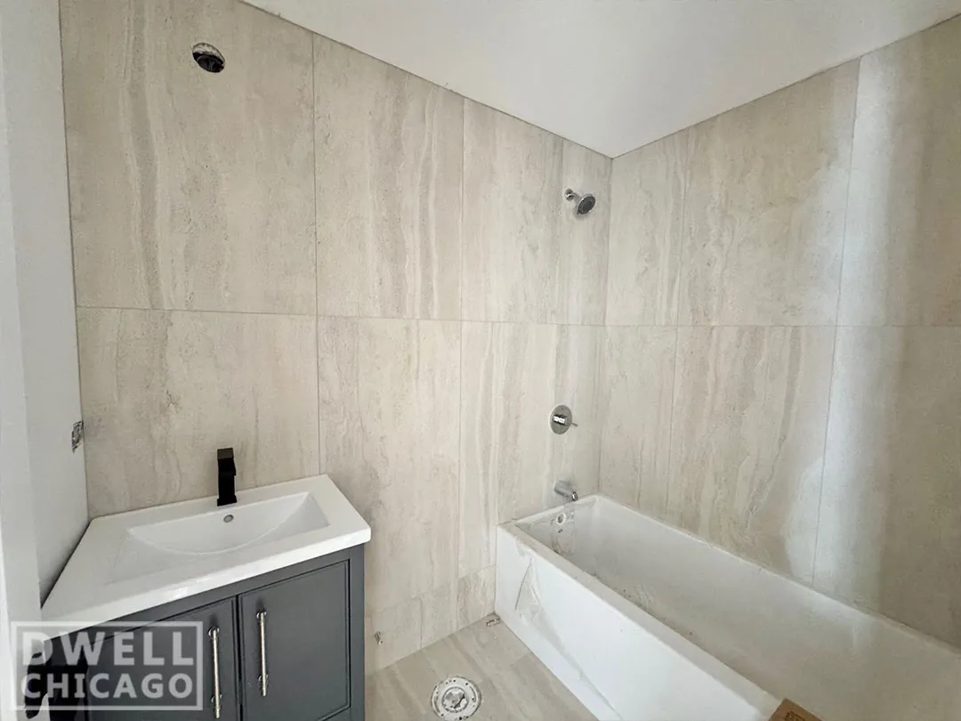 618 W Patterson Ave, , 60613, USA 60613-unit#2E-Chicago-IL