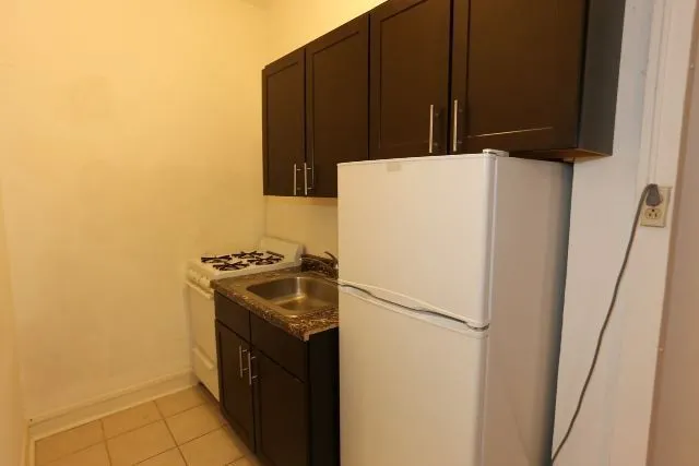 2827 N Burling St, ,  60657, USA 60657-unit#303-Chicago-IL