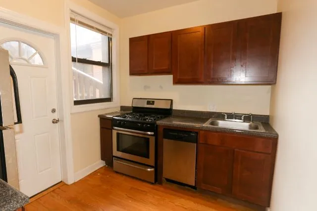 3728 N Pine Grove Ave, ,  60613, USA 60613-unit#1E-Chicago-IL