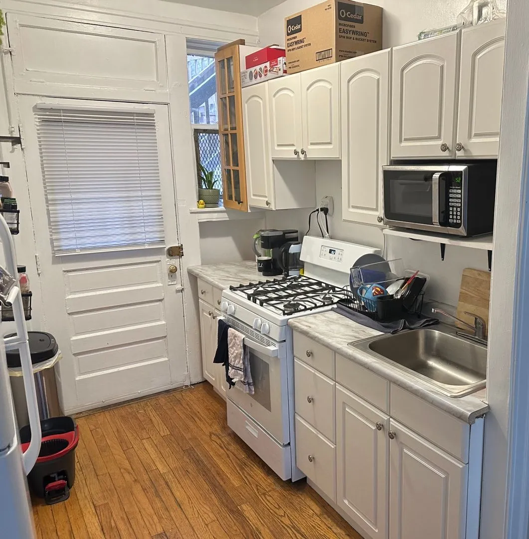 W Touhy Ave, ,  60626, USA 60626-unit#1S-Chicago-IL