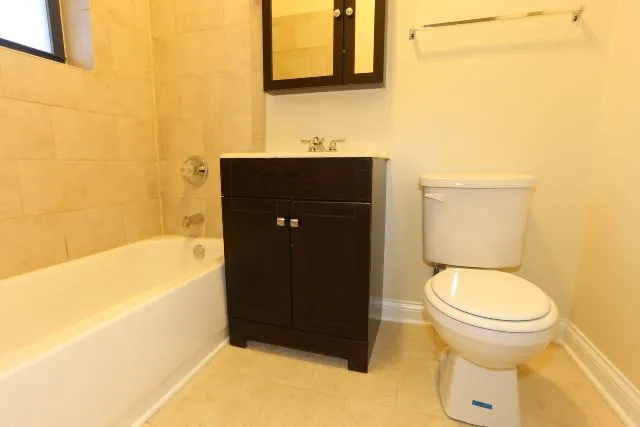 4415 N Wolcott Ave, ,  60640, USA 60640-unit#2A-Chicago-IL