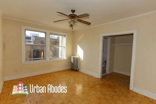 711 W Belmont Ave, ,  60657, USA 60657-unit#204-Chicago-IL
