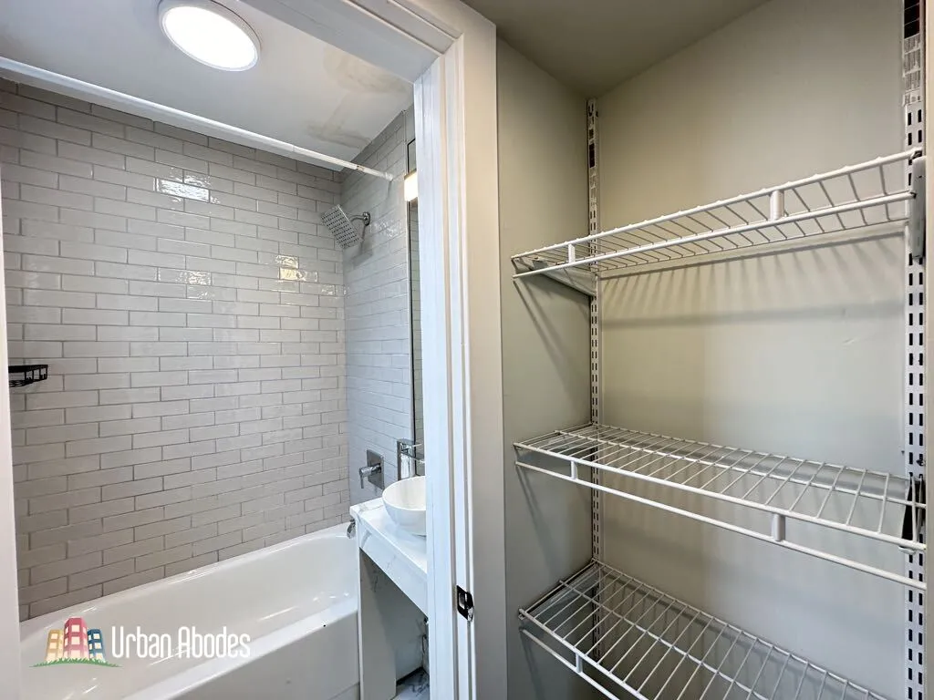505 W Belmont Ave, ,  60657, USA 60657-unit#4i-Chicago-IL