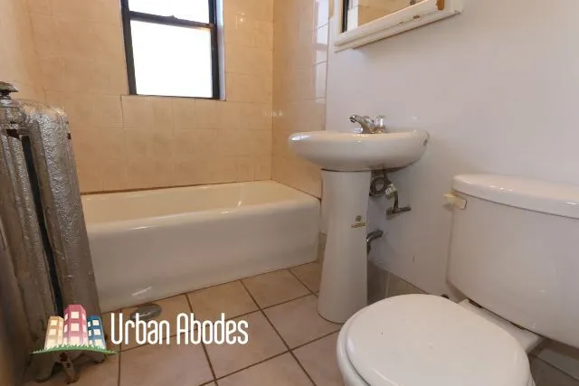 1164 N Dearborn St, ,  60610, USA 60610-unit#413-Chicago-IL
