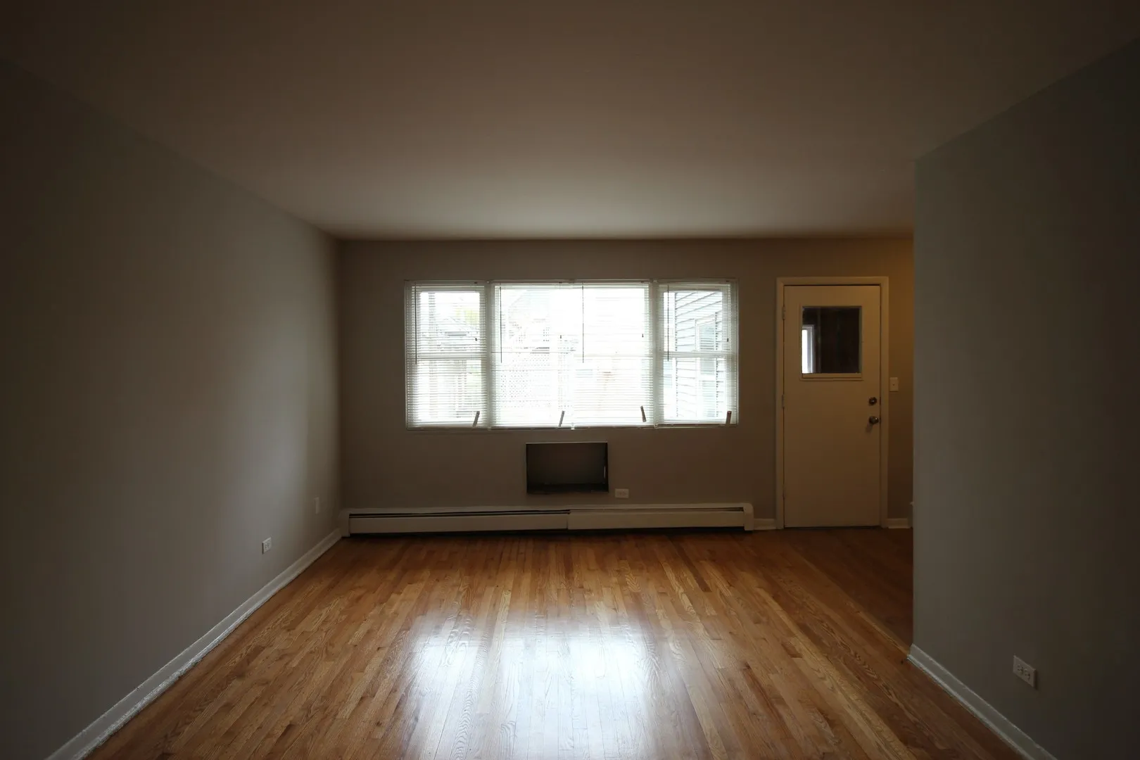 1644 W Morse Ave, , 60626, USA 60626-unit#2W-Chicago-IL