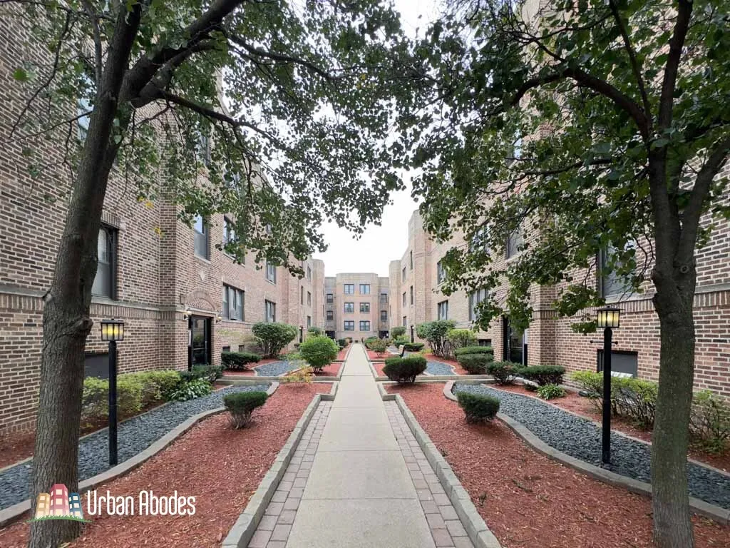 3720 N Pine Grove Ave, , 60613, USA 60613-unit#2W-Chicago-IL