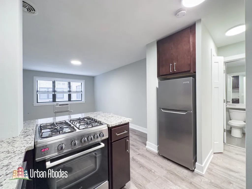 445 W Barry Ave, , 60657, USA 60657-unit#218-Chicago-IL