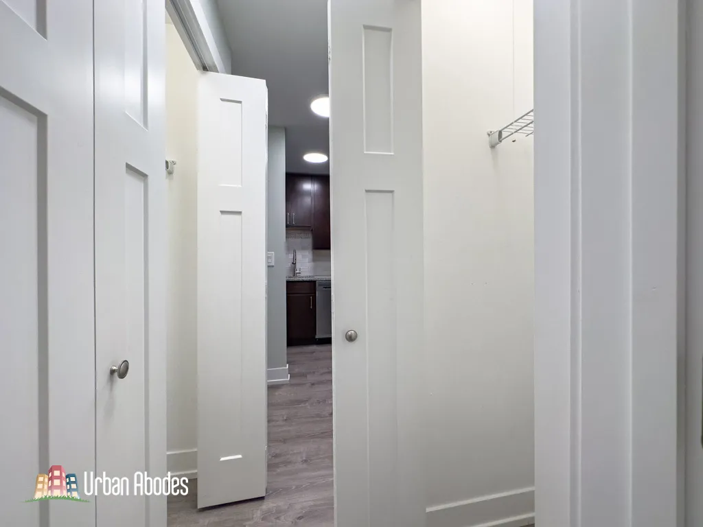 445 W Barry Ave, , 60657, USA 60657-unit#218-Chicago-IL
