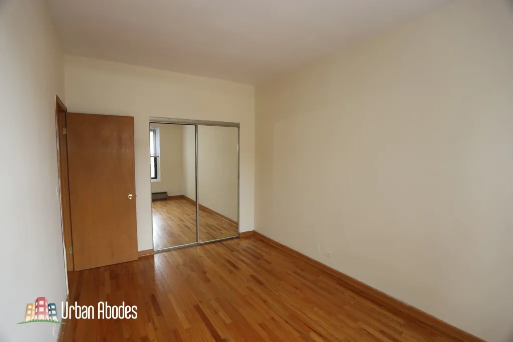 635 W Barry Ave, ,  60657, USA 60657-unit#408-Chicago-IL