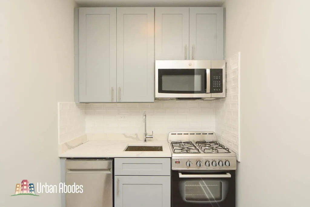 505 W Belmont Ave, , 60657, USA 60657-unit#1H-Chicago-IL
