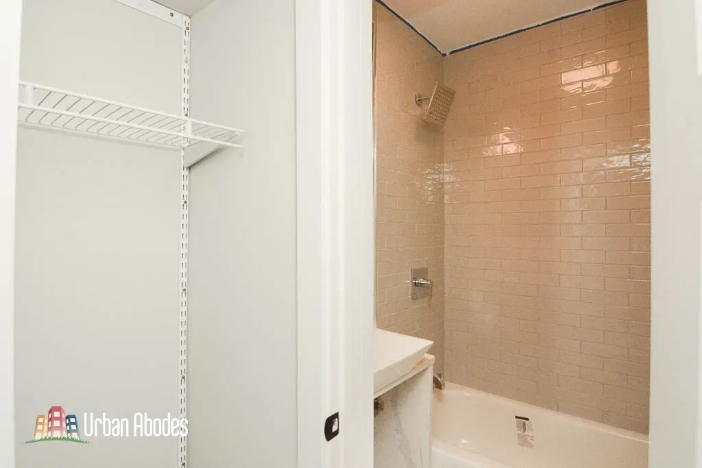 505 W Belmont Ave, ,  60657, USA 60657-unit#1H-Chicago-IL