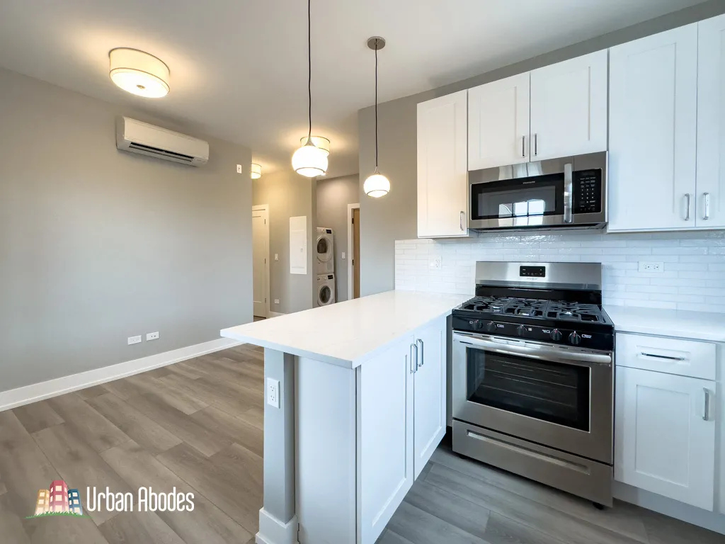 3941 N Janssen Ave, ,  60613, USA 60613-unit#3E-Chicago-IL