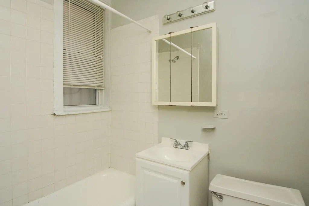 511 W Melrose St, ,  60657, USA 60657-unit#101-Chicago-IL