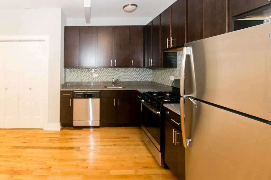 511 W Melrose St, , 60657, USA 60657-unit#107-Chicago-IL