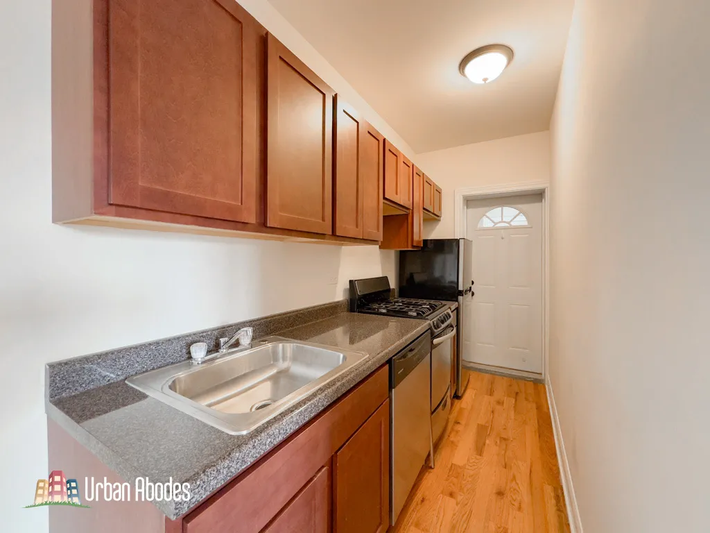 951 W Cornelia Ave, ,  60657, USA 60657-unit#3B-Chicago-IL