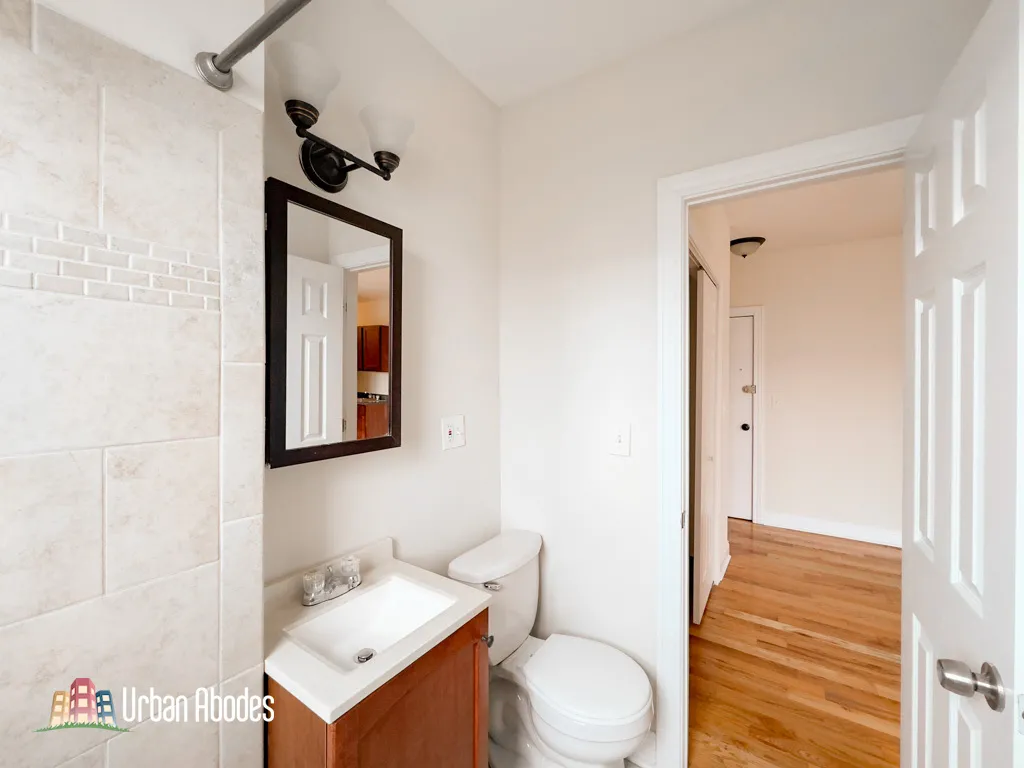 951 W Cornelia Ave, ,  60657, USA 60657-unit#3B-Chicago-IL
