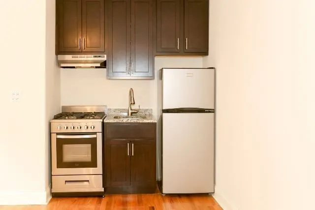 612 W Patterson Ave, , 60613, USA 60613-unit#208-Chicago-IL