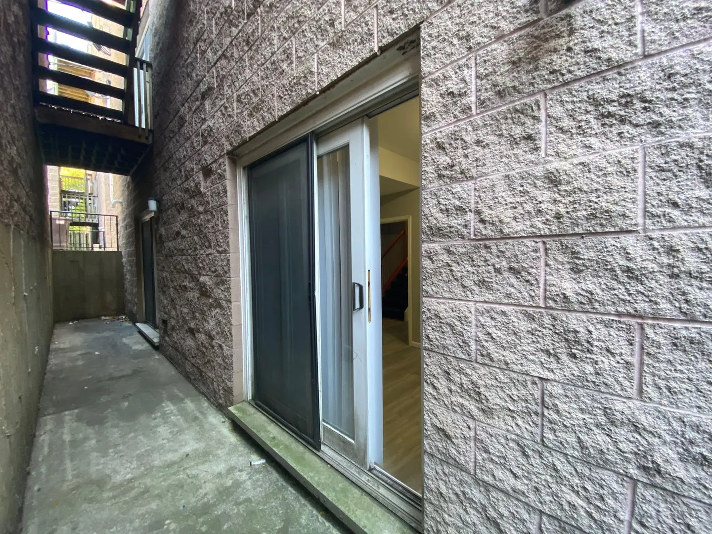 1528 W Greenleaf Ave, ,  60626, USA 60626-unit#1N-Chicago-IL