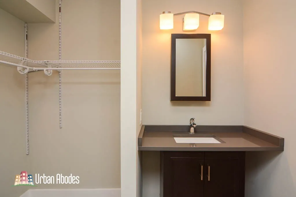 1220 N La Salle Dr, , 60610, USA 60610-unit#3B-Chicago-IL