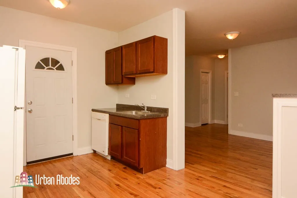 626 W Cornelia Ave, ,  60657, USA 60657-unit#3E-Chicago-IL