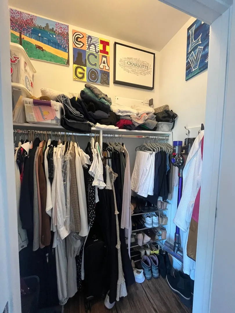 1045 W Cornelia Ave #501, ,  60657, USA 60657-Chicago-IL