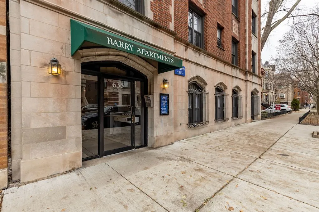 635 W Barry Ave, , 60657, USA 60657-unit#105-Chicago-IL