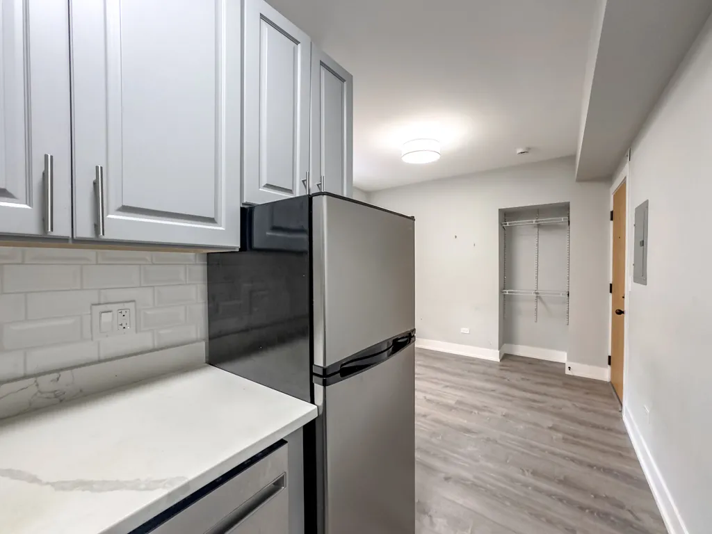 505 W Belmont Ave, ,  60657, USA 60657-unit#3G-Chicago-IL