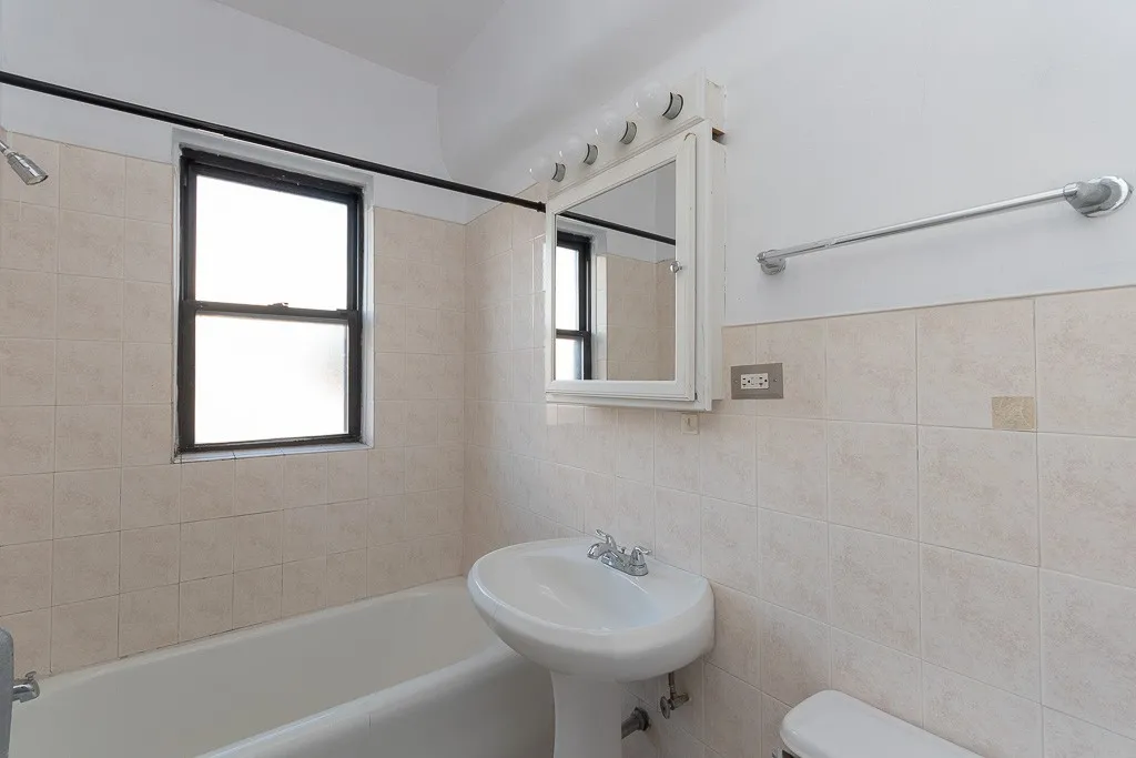 1164 N Dearborn St, , 60610, USA 60610-unit#406-Chicago-IL