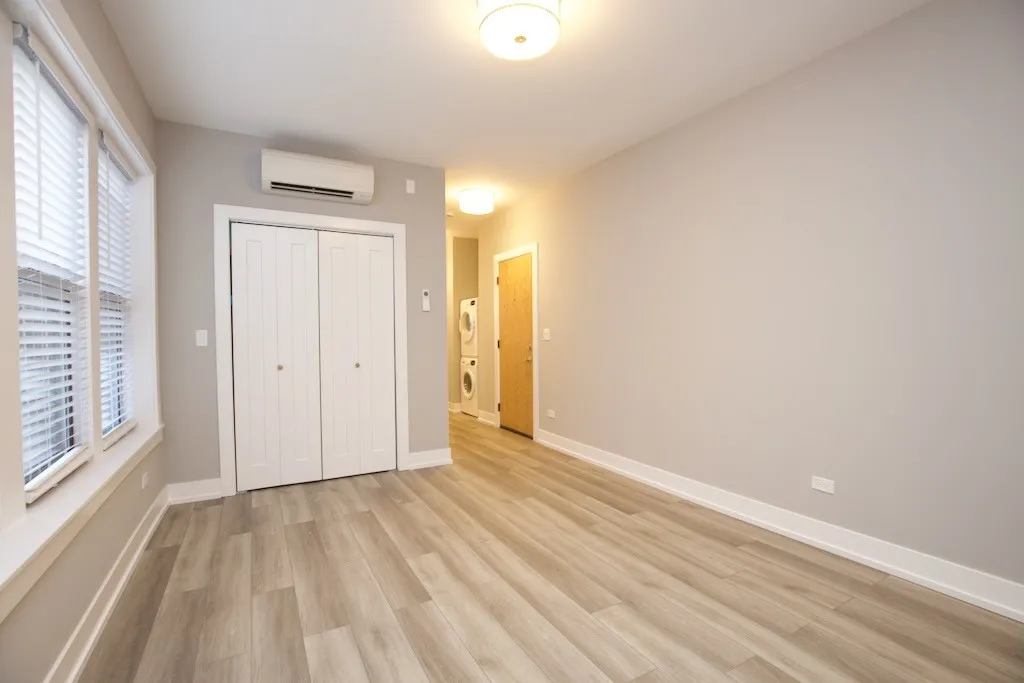 3933 N Janssen Ave, , 60613, USA 60613-unit#2S-Chicago-IL